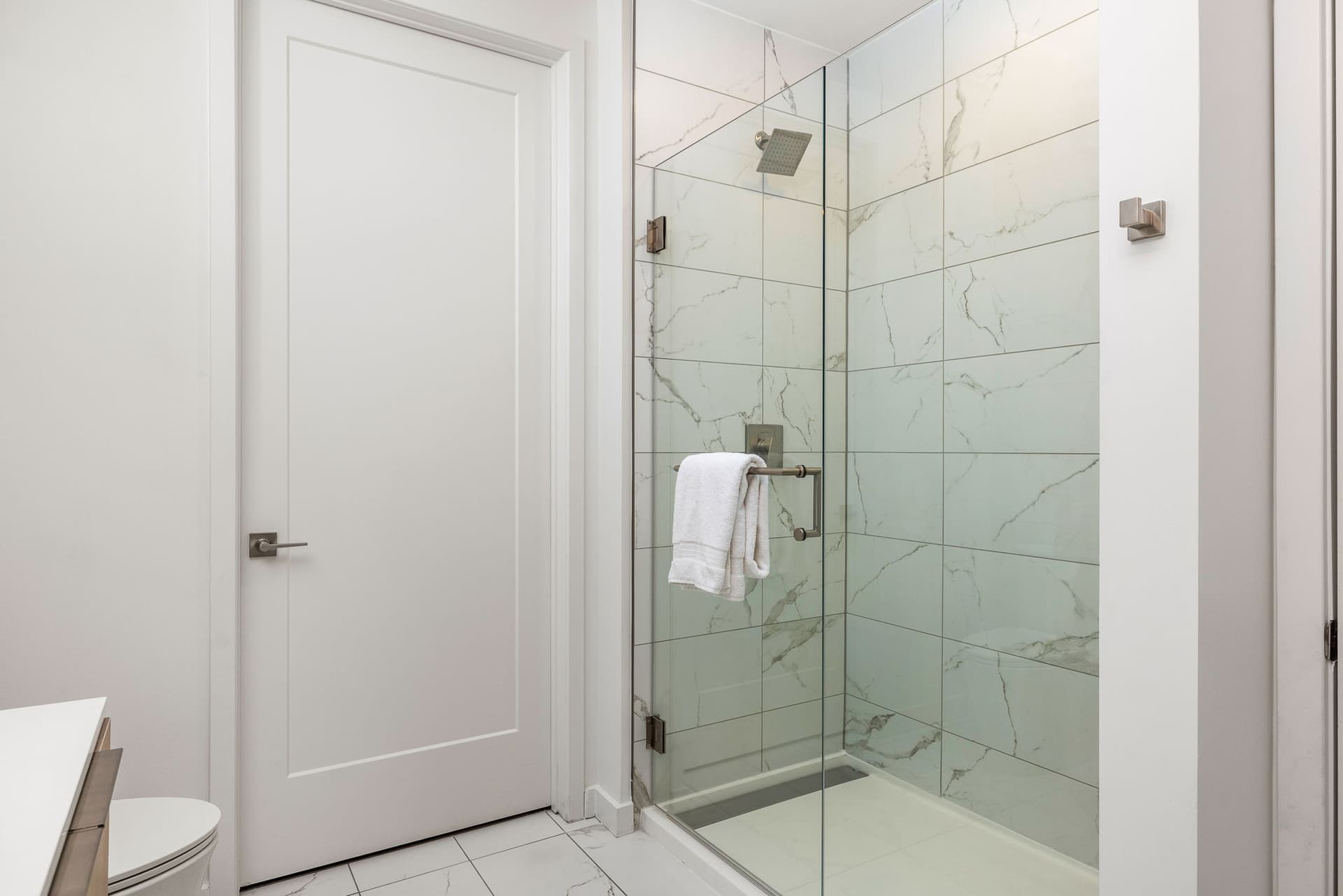 Regal Retreat - Image 15