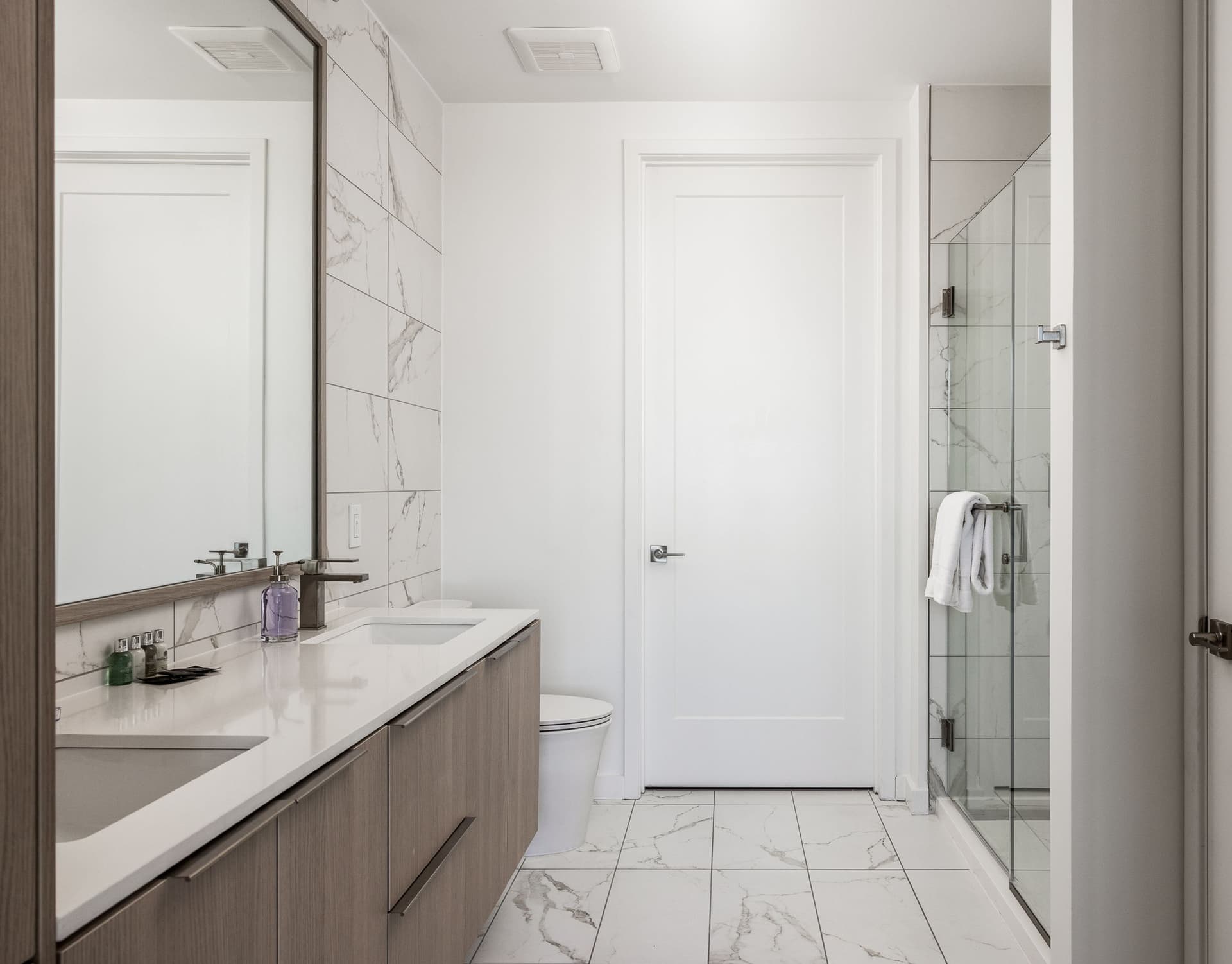 Regal Retreat - Image 16