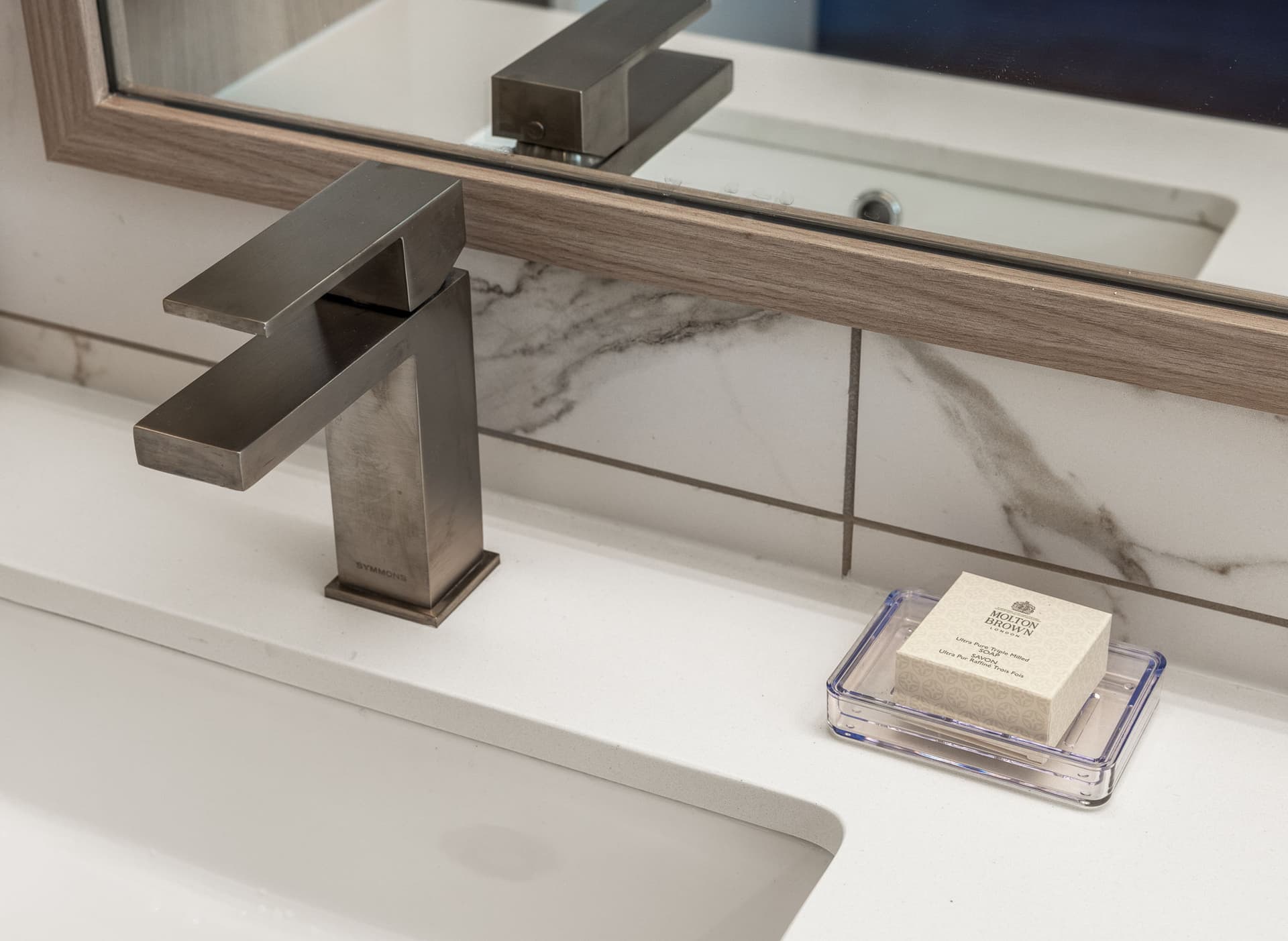 Regal Retreat - Image 19