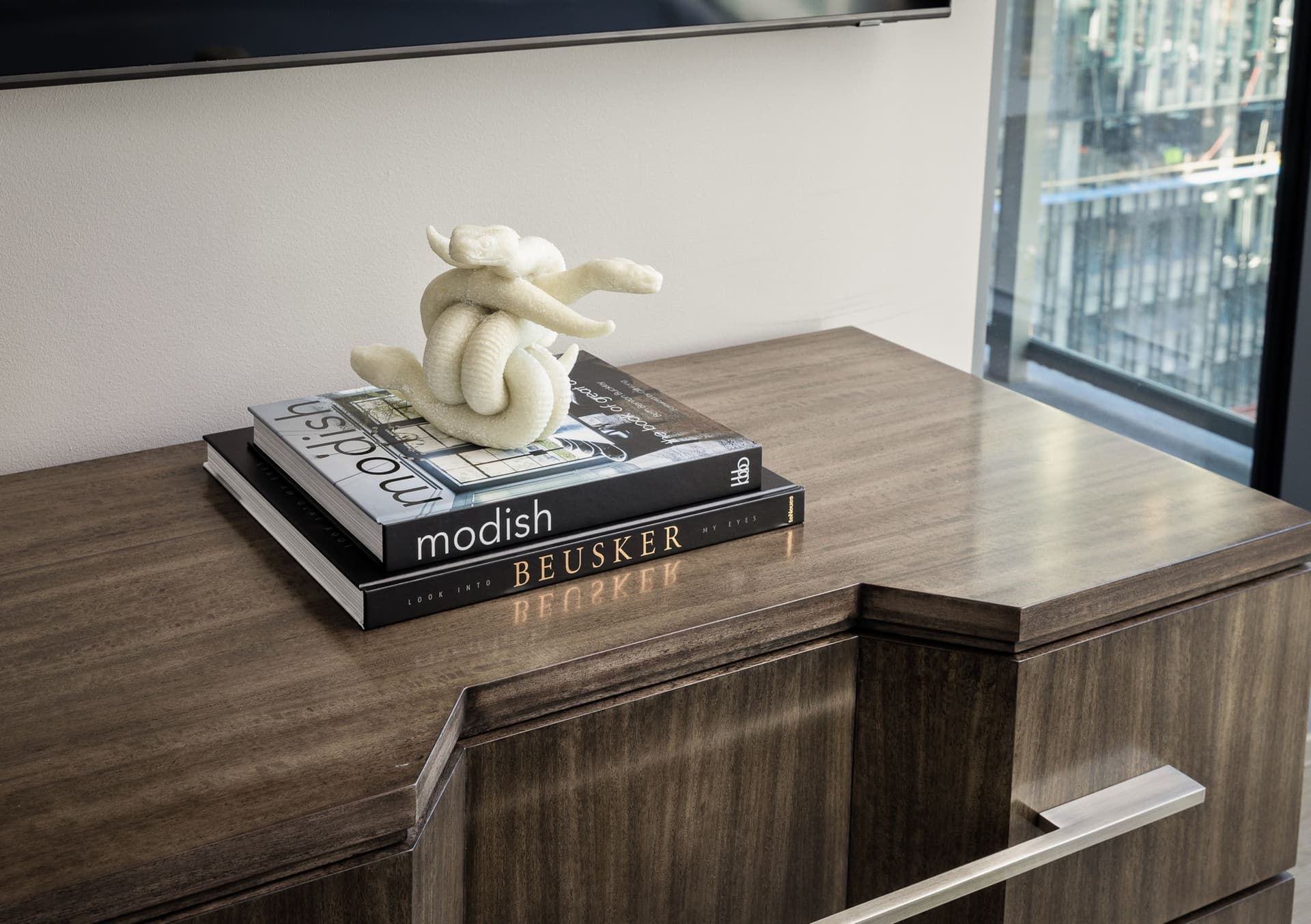 Regal Retreat - Image 20