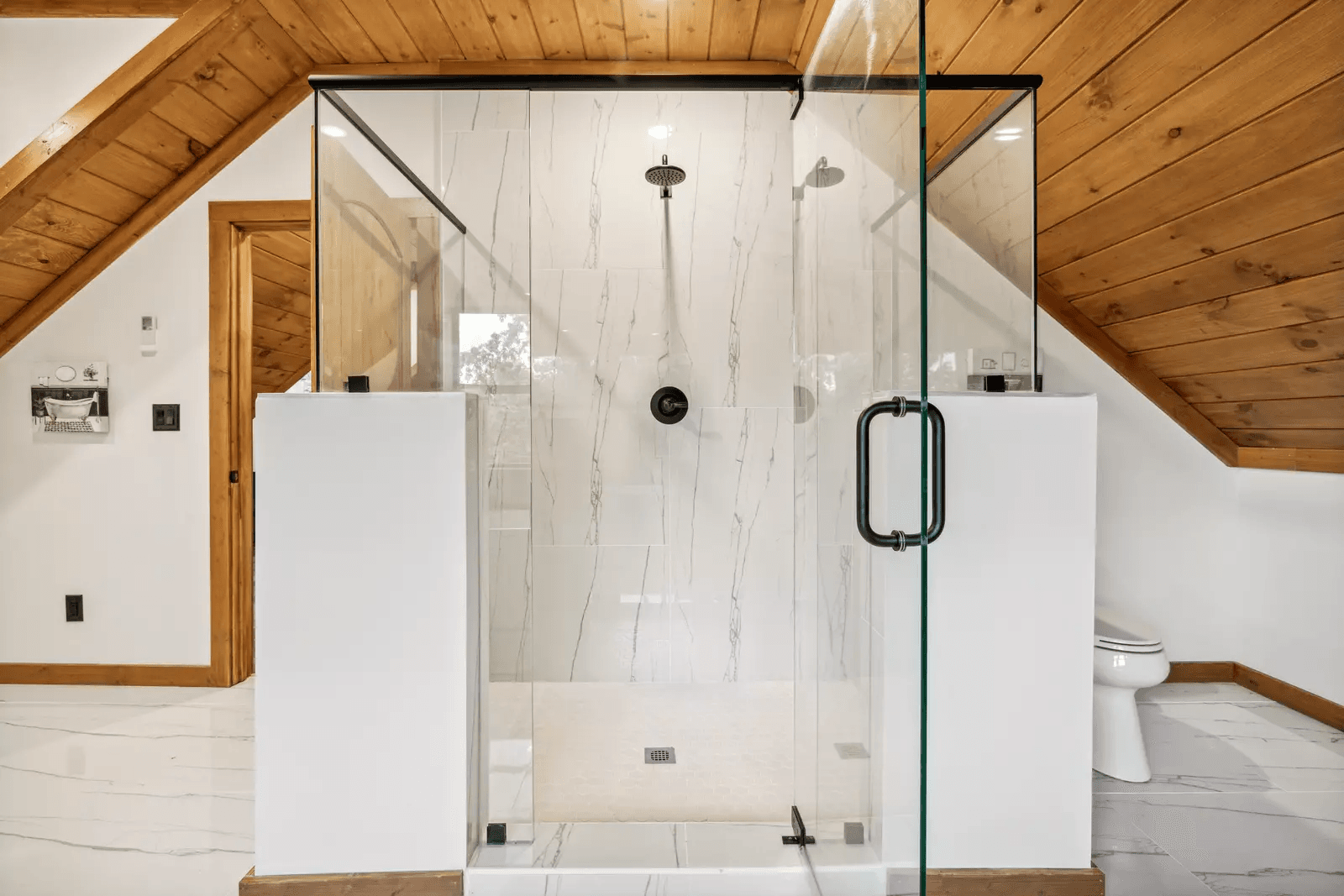 Royal Pool Retreat - Image 18