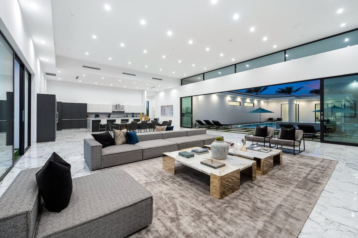 Bravo Villa #7 - Image 4