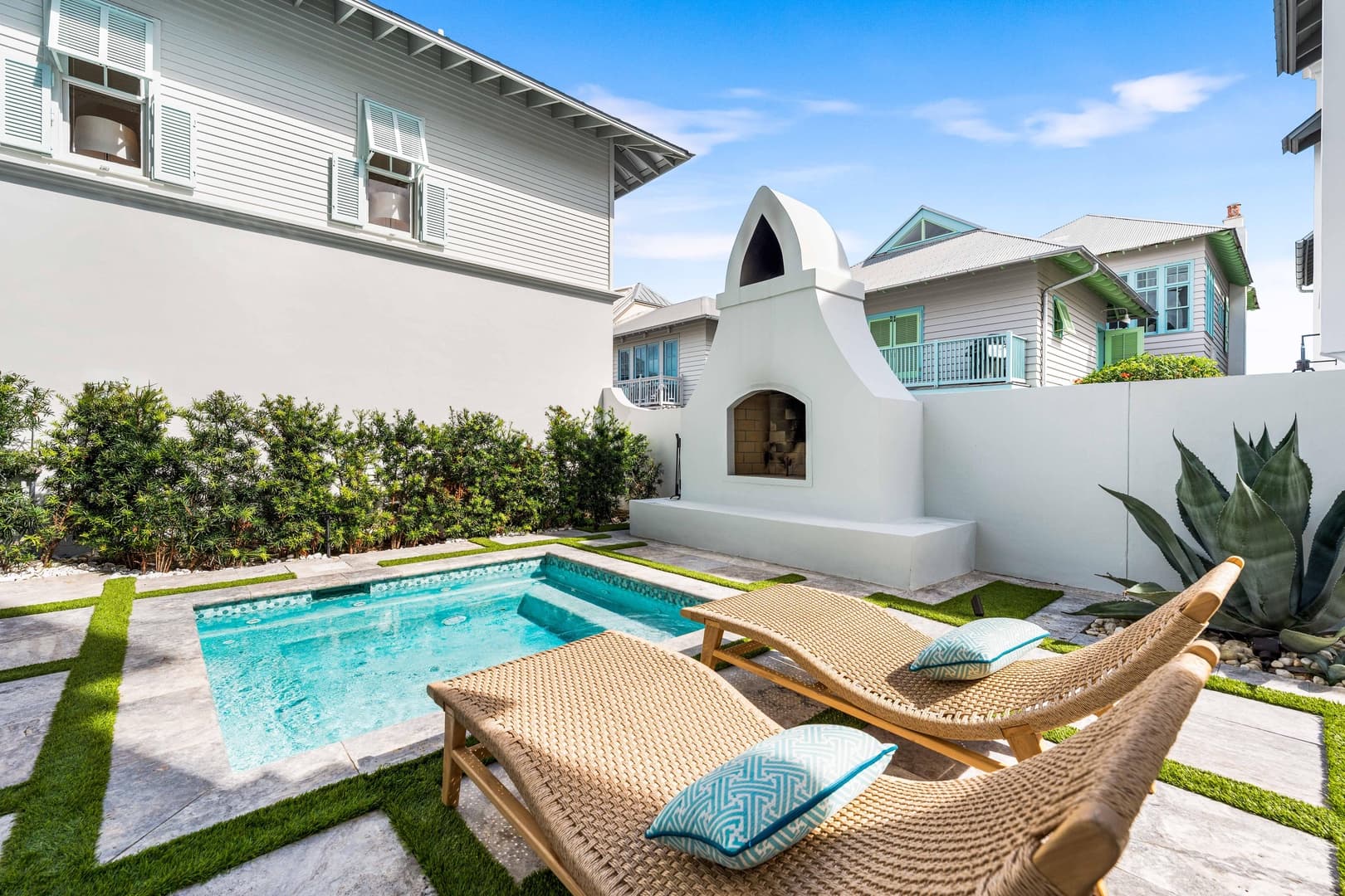 YOLO Cottage & Carriage - Image 37