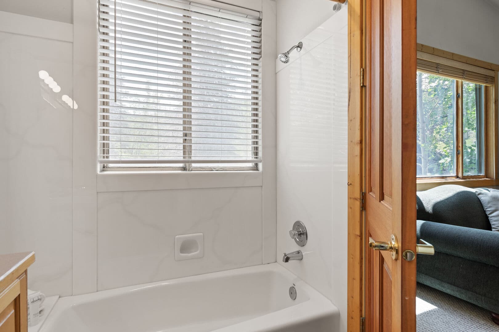 Snow Cloud Villa - Image 21