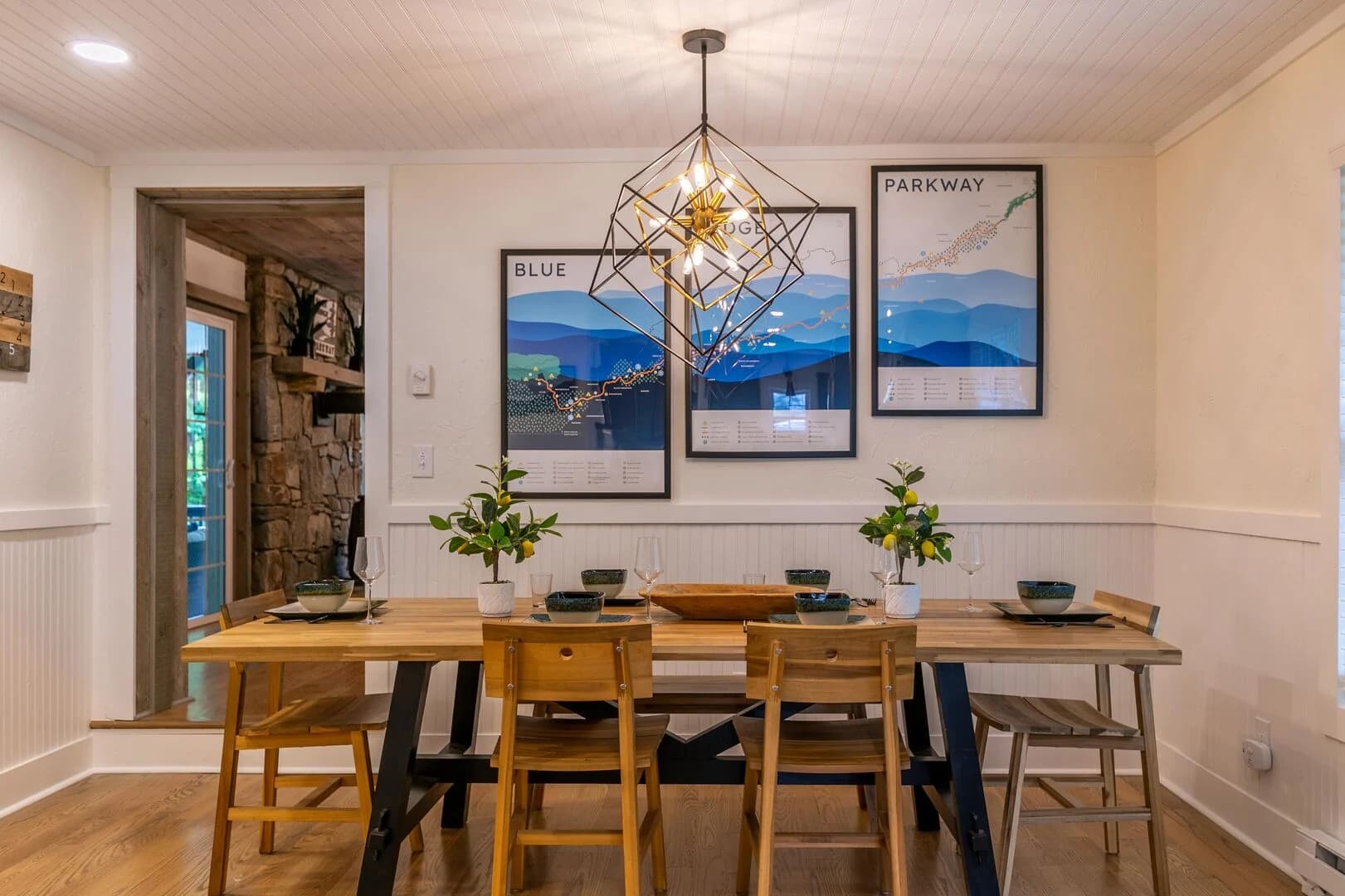 Riverside Retreat - Image 9