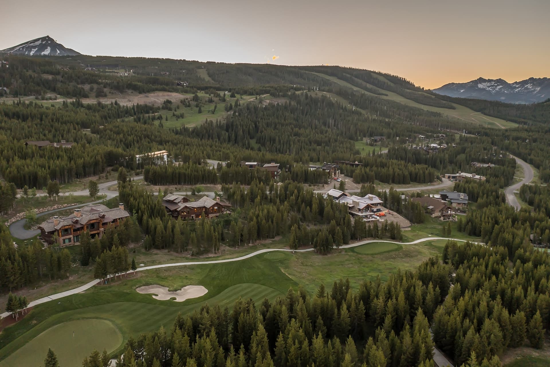 Last Best Chalet - Image 73