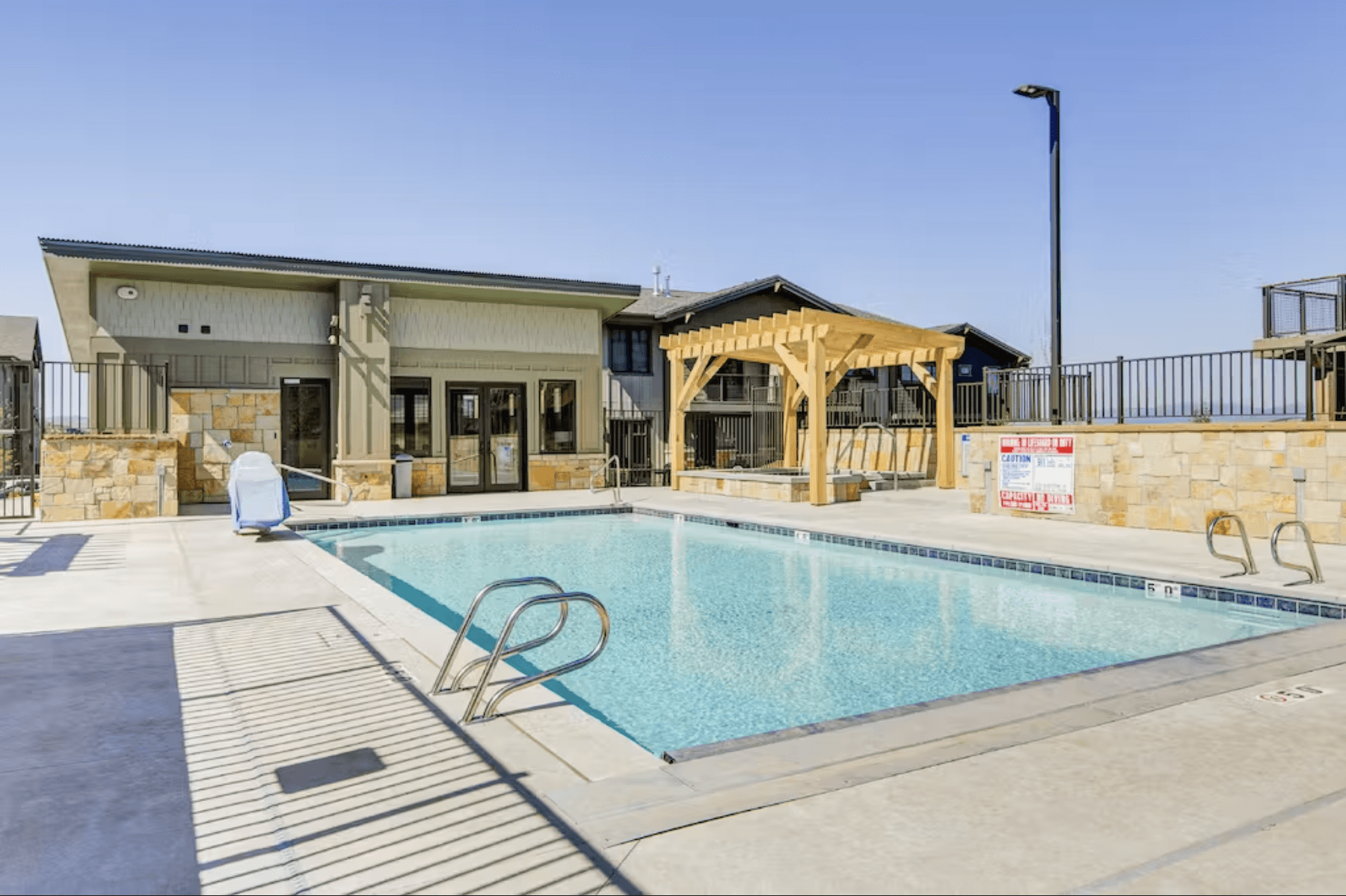 Blackstone Luxury Home - Image 6