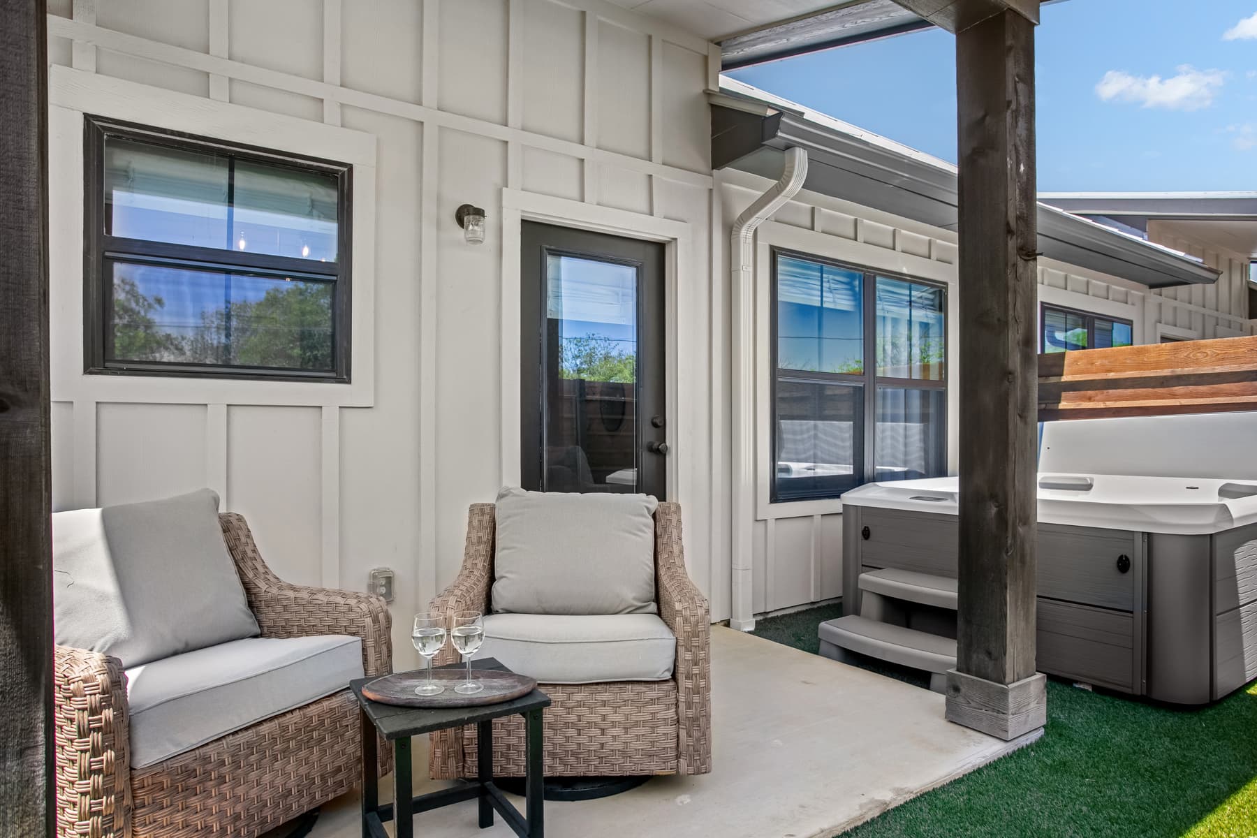 Rise and Wine Home - Image 4