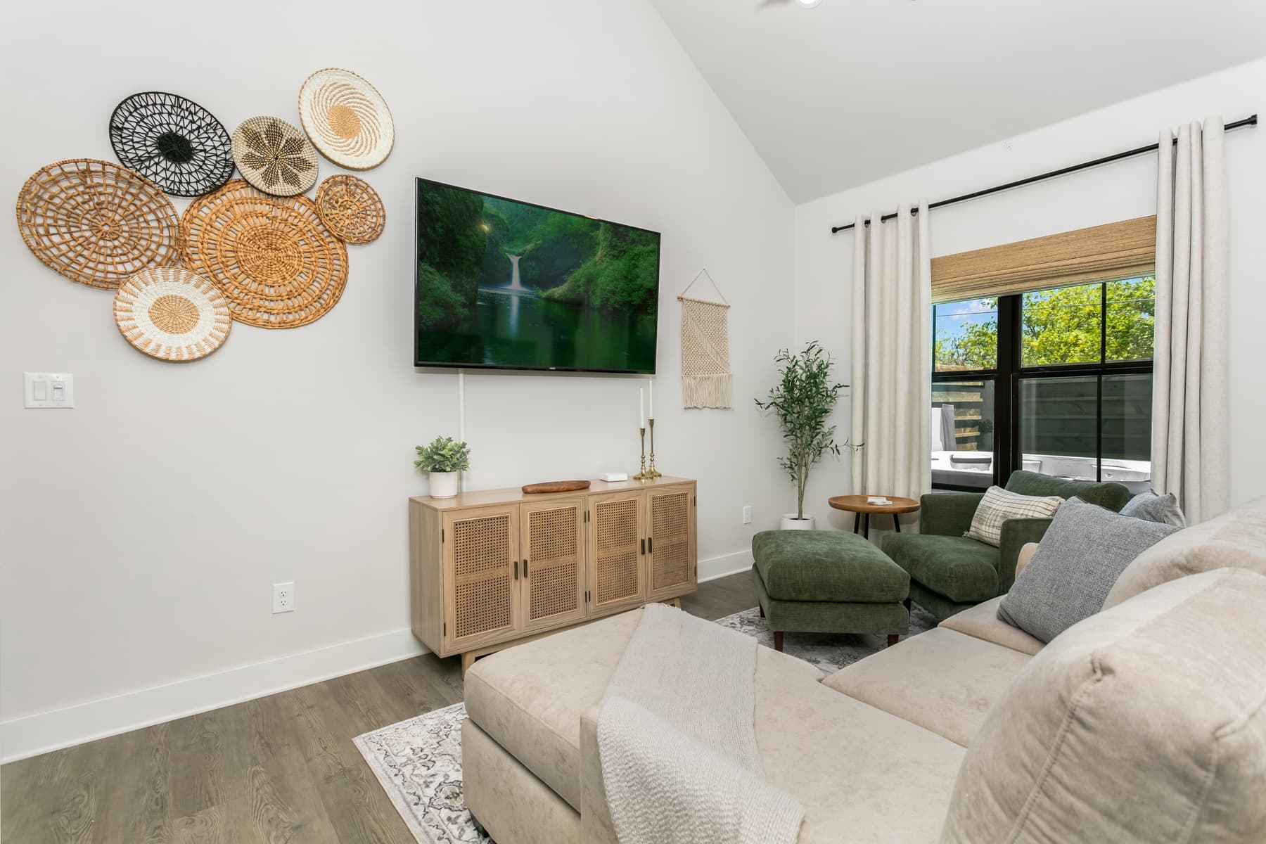 Rise and Wine Home - Image 6