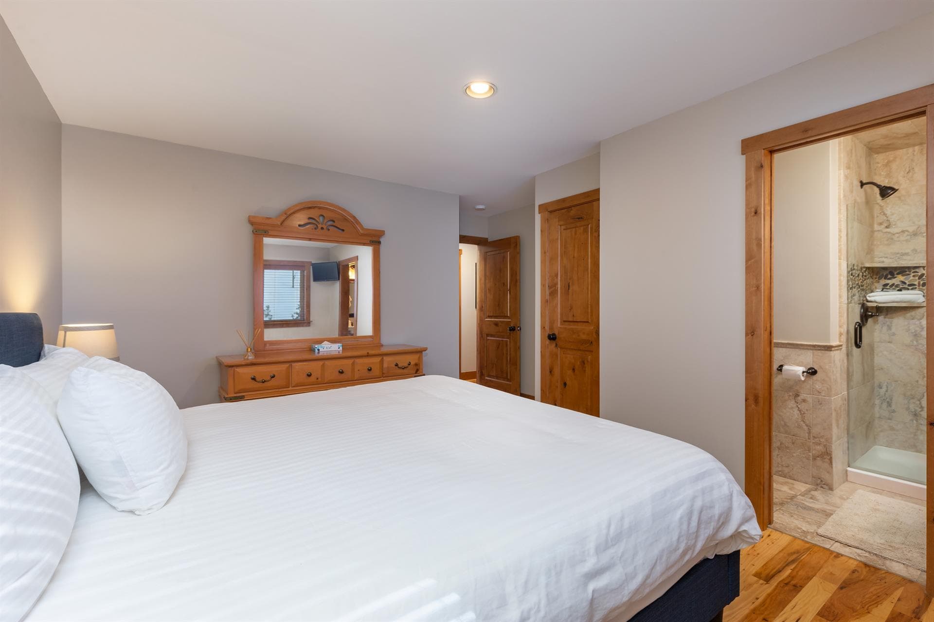 Crown Drive - Image 5