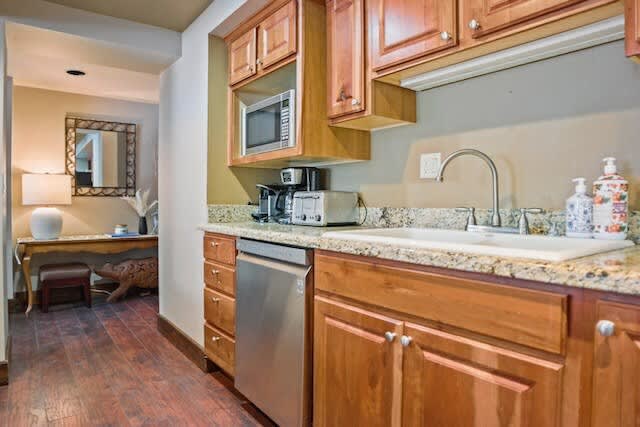 Stonebridge Condo - Image 13