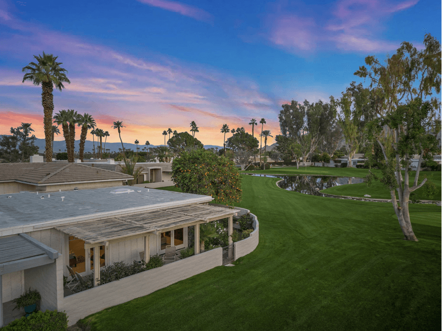 Wells in La Rocca - Image 97