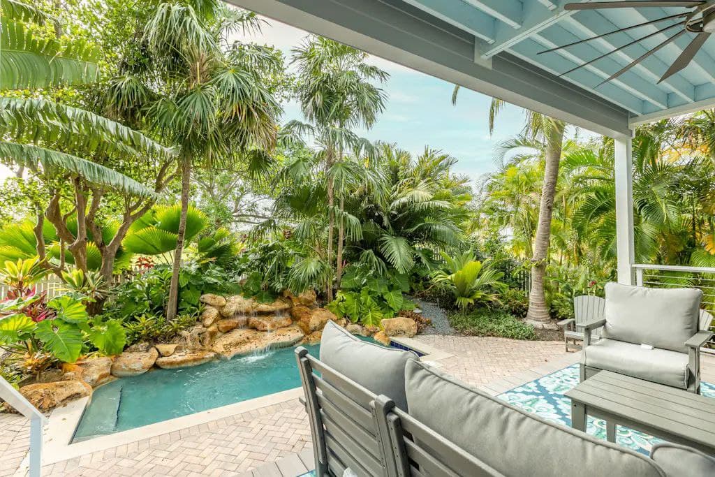 Tropical Retreat - Image 27