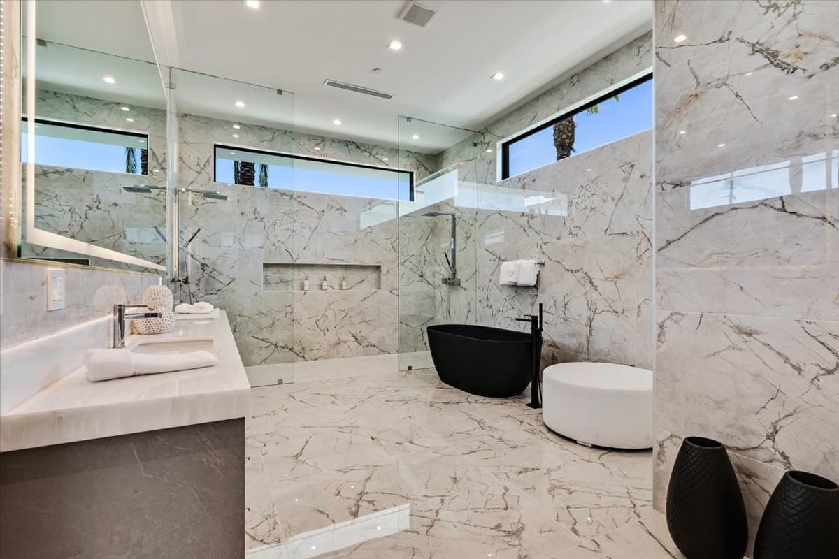 Bravo Villa #10 - Image 46