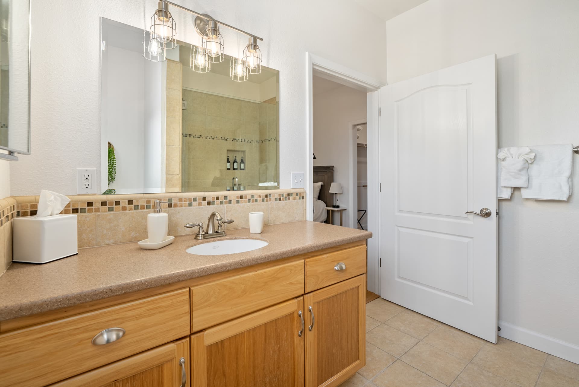 Mira Vista Heights - Image 77