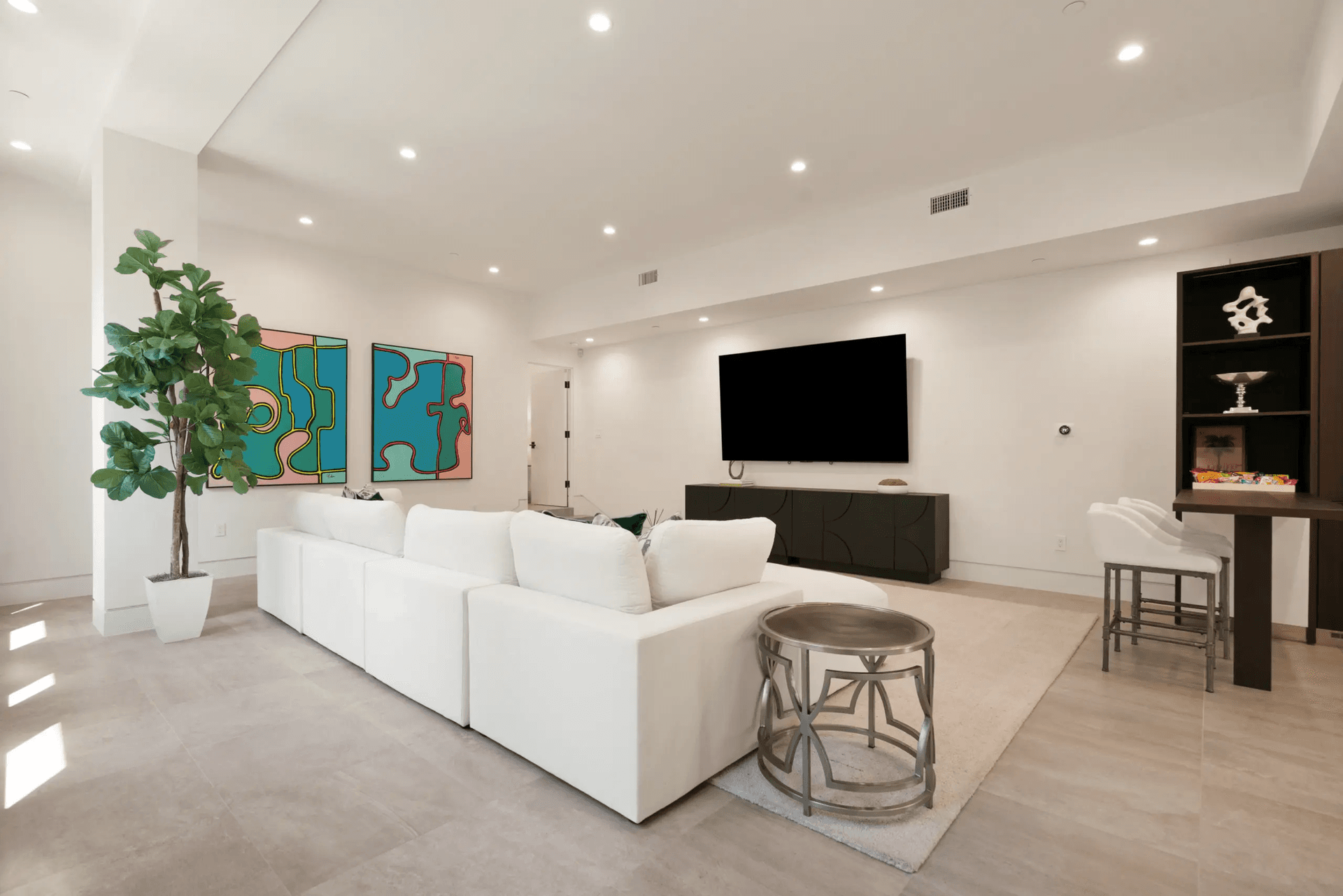 Noble Crest - Image 37