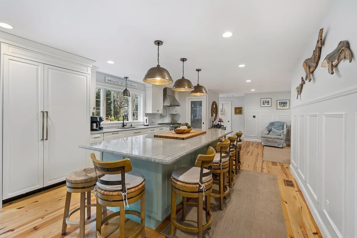 Brewster Barefoot Bliss - Image 3