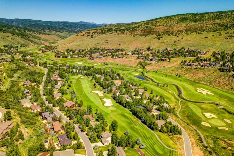 Mountain Hillside Manor - Image 38