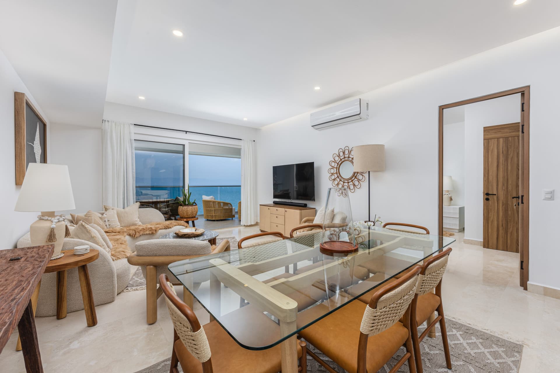 Harbor 171 Residences #803 - Image 4