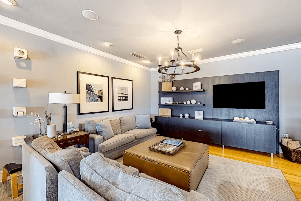 Belle Harbor Charm - Image 9