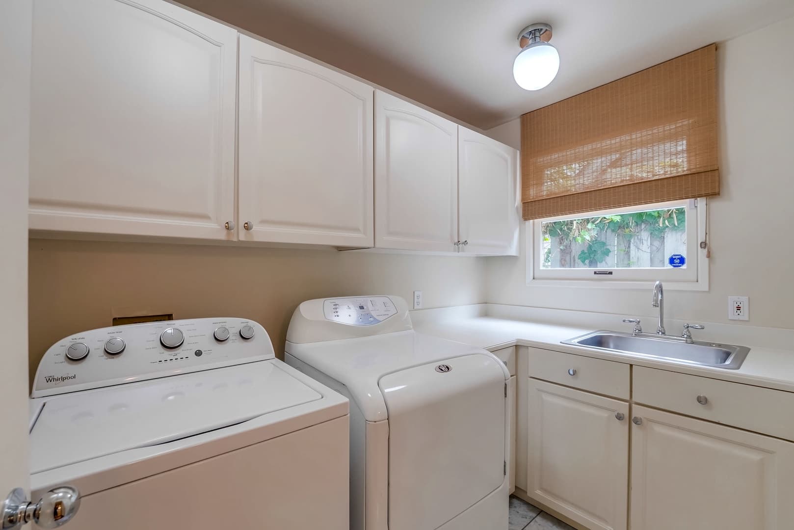 Beach Breakers Home - Image 42