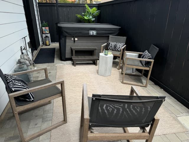 Rooftop Views - Image 10