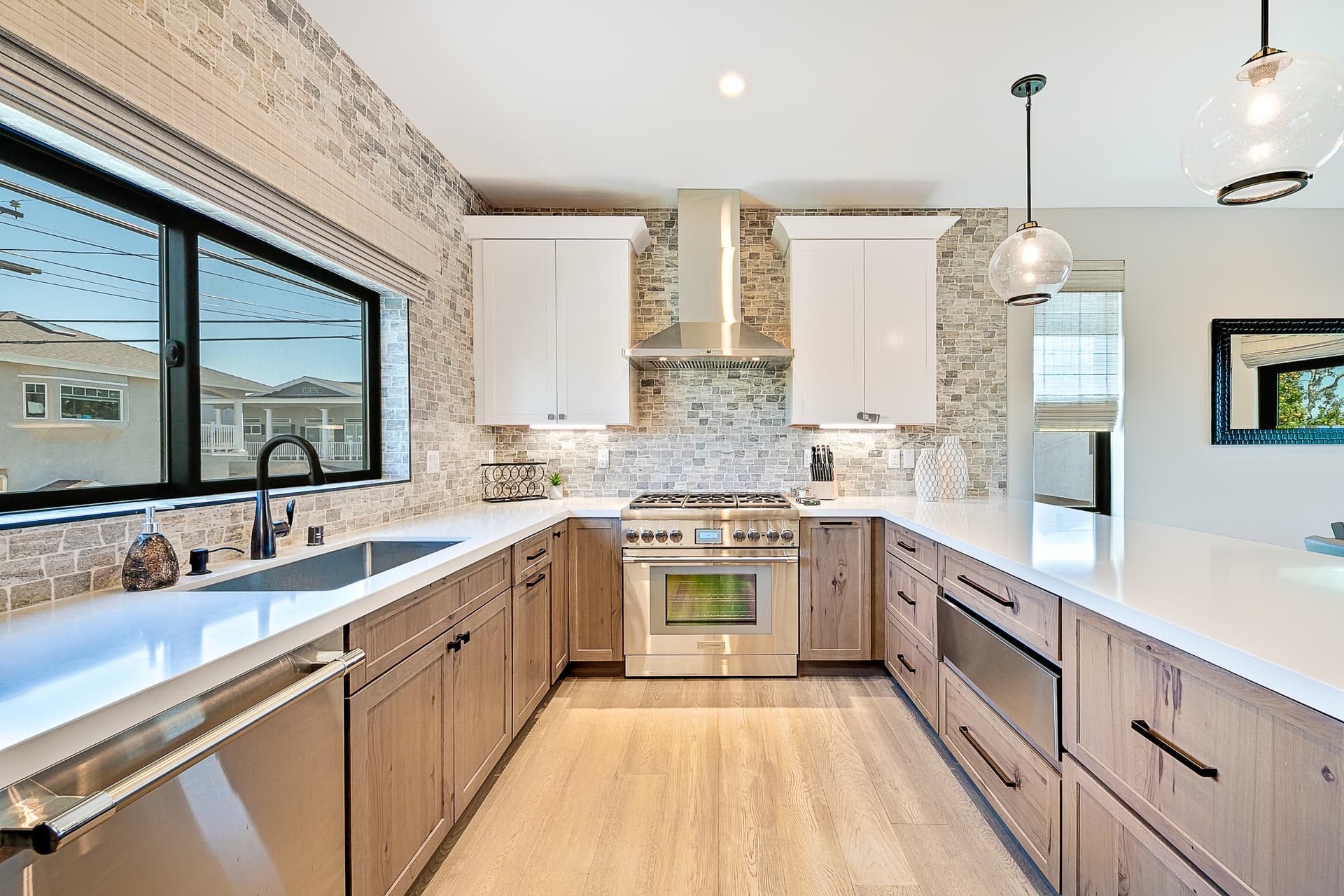 Rooftop Views - Image 24