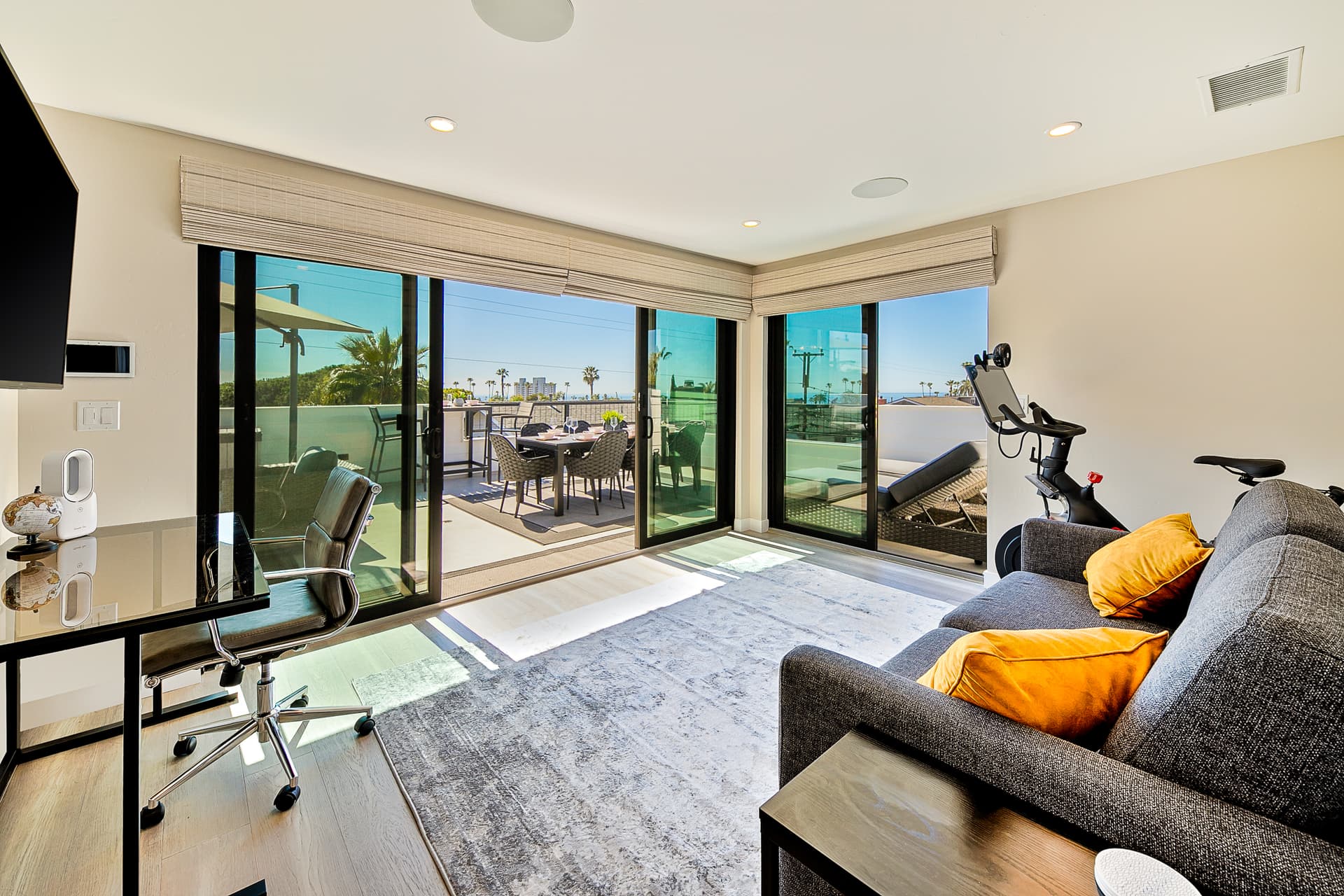 Rooftop Views - Image 30