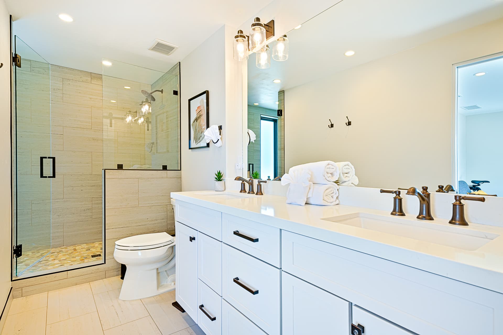 Rooftop Views - Image 31