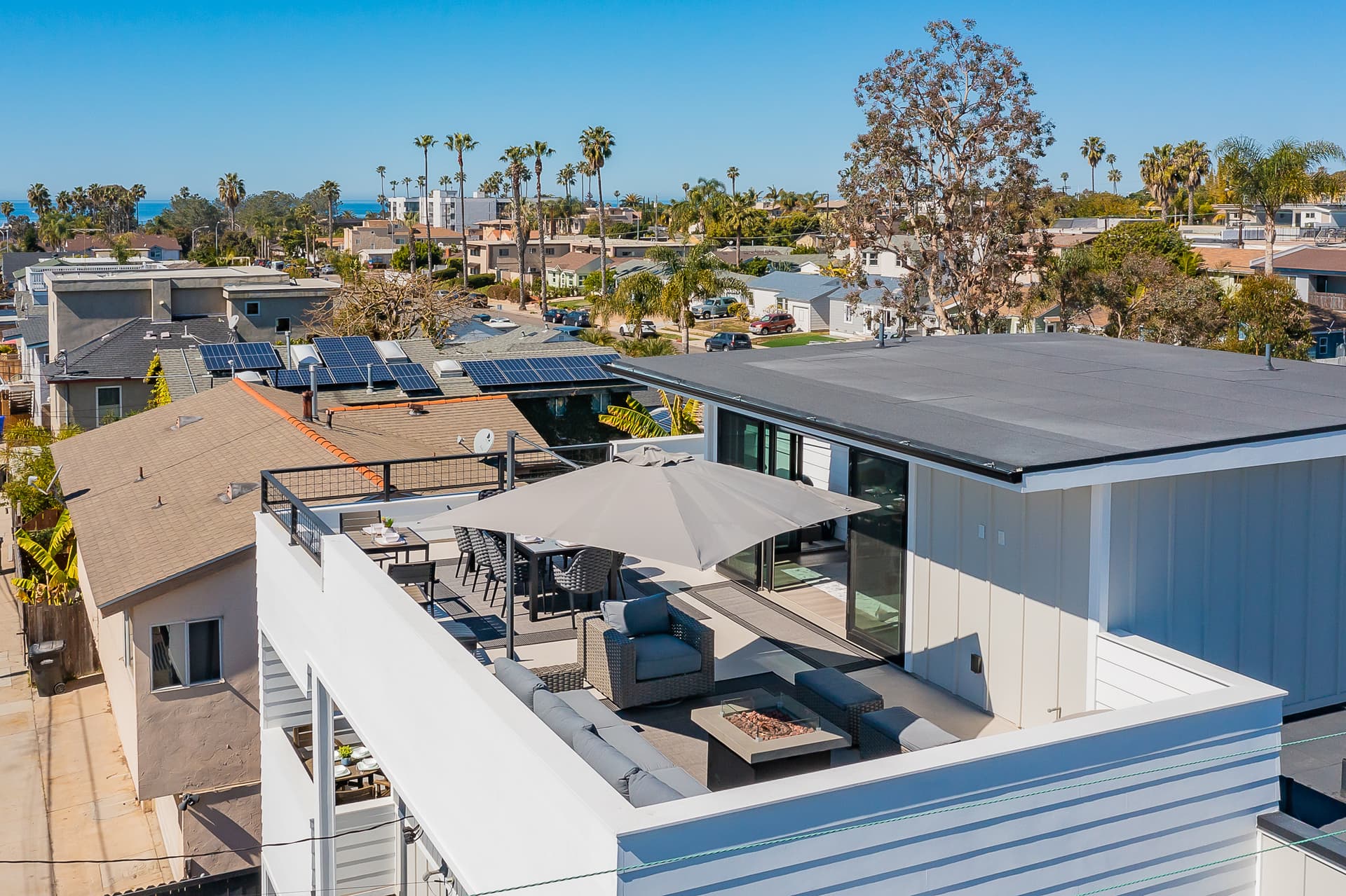 Rooftop Views - Image 32