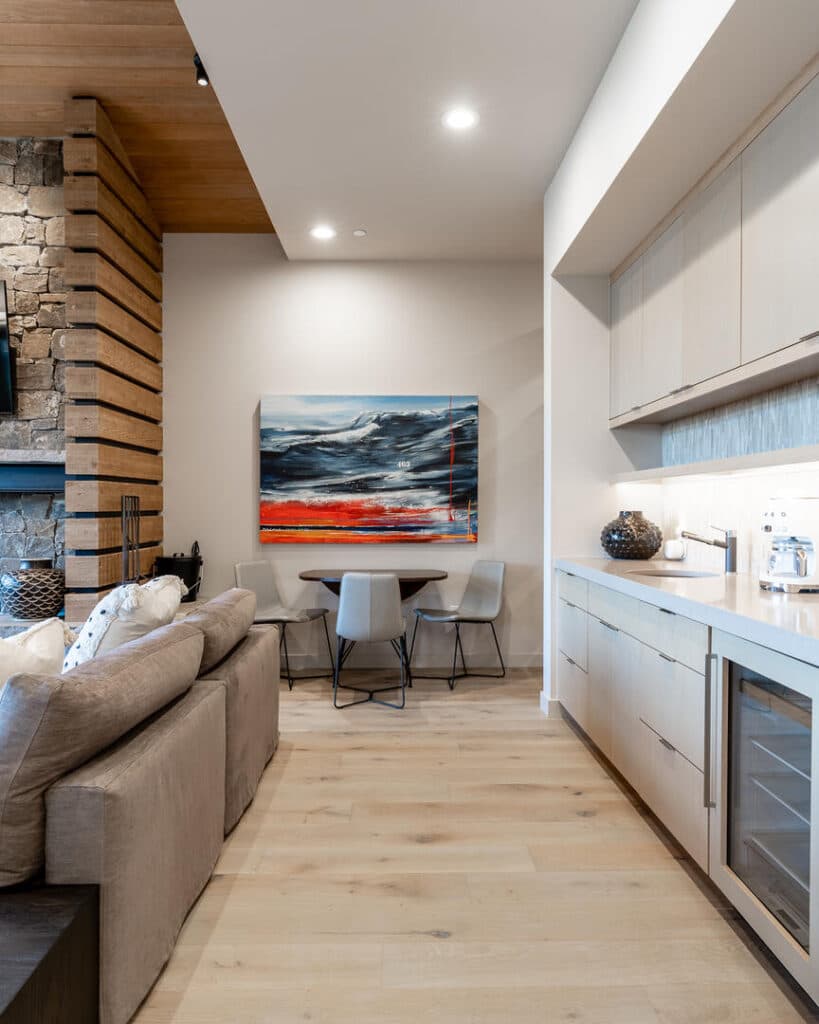 Blue Run Home - Image 5