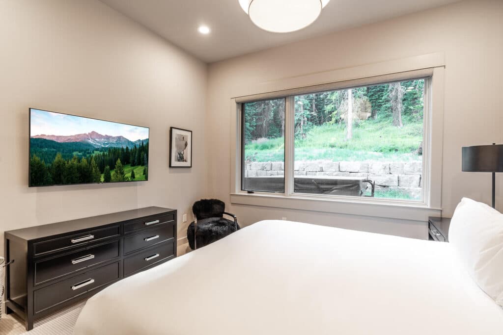 Blue Run Home - Image 7