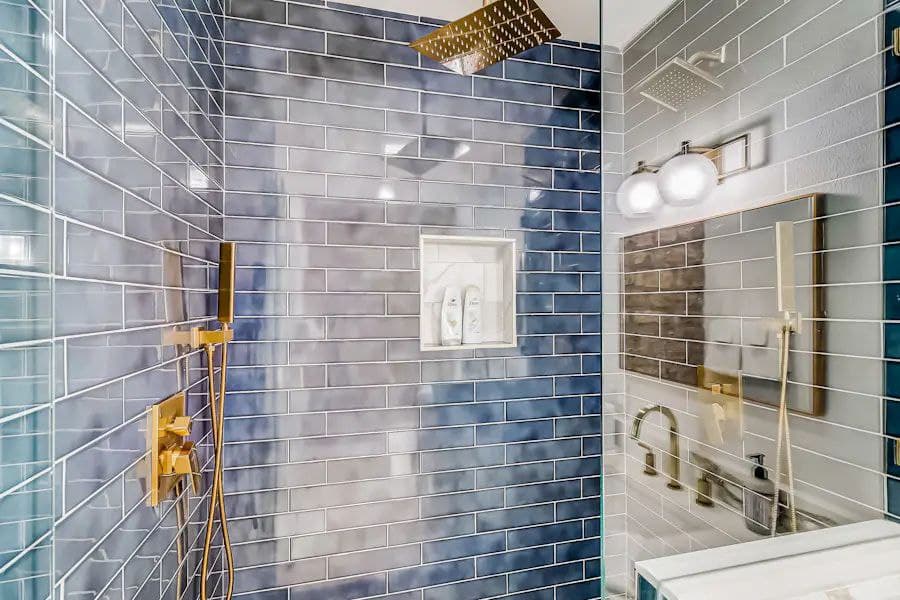 Downtown Charmer - Image 17