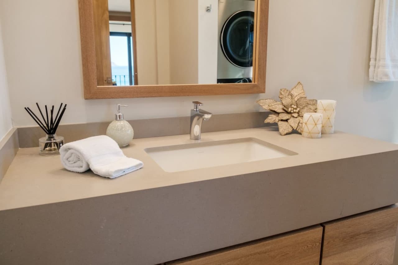 Azure Horizons - Image 19