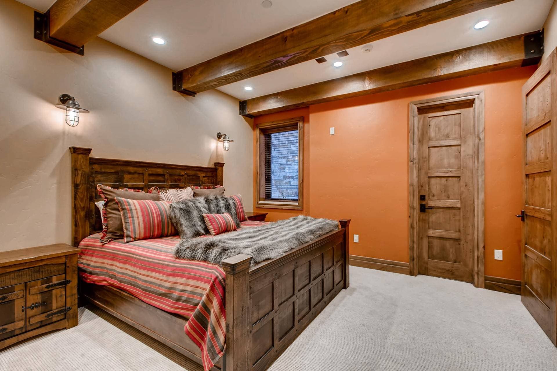 Warming Hut - Image 5