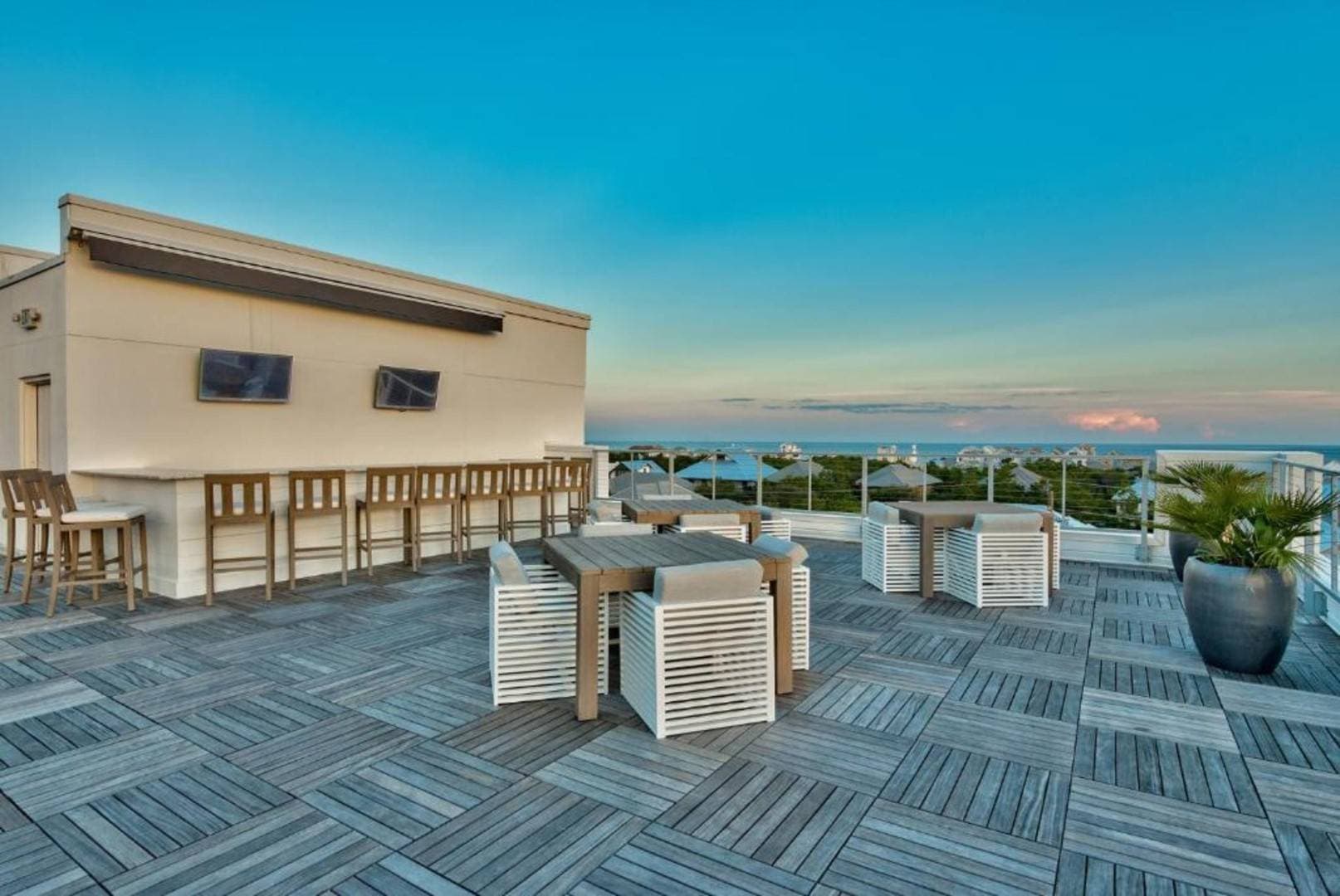 Pointe Residence - Image 39