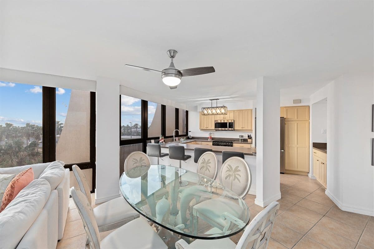 Bridgepoint Residence - Image 3