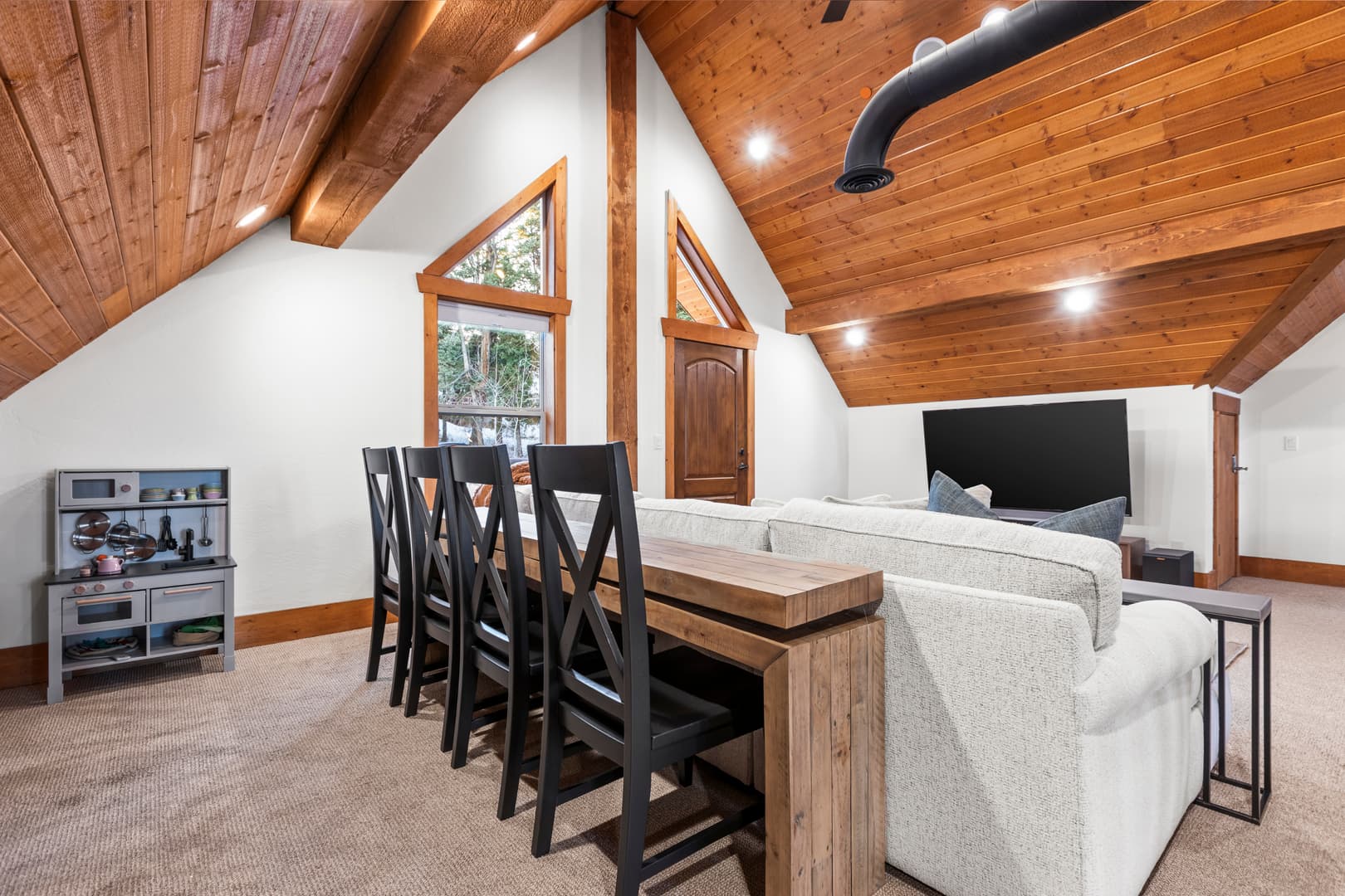 Unforgotten Utopia - Image 14