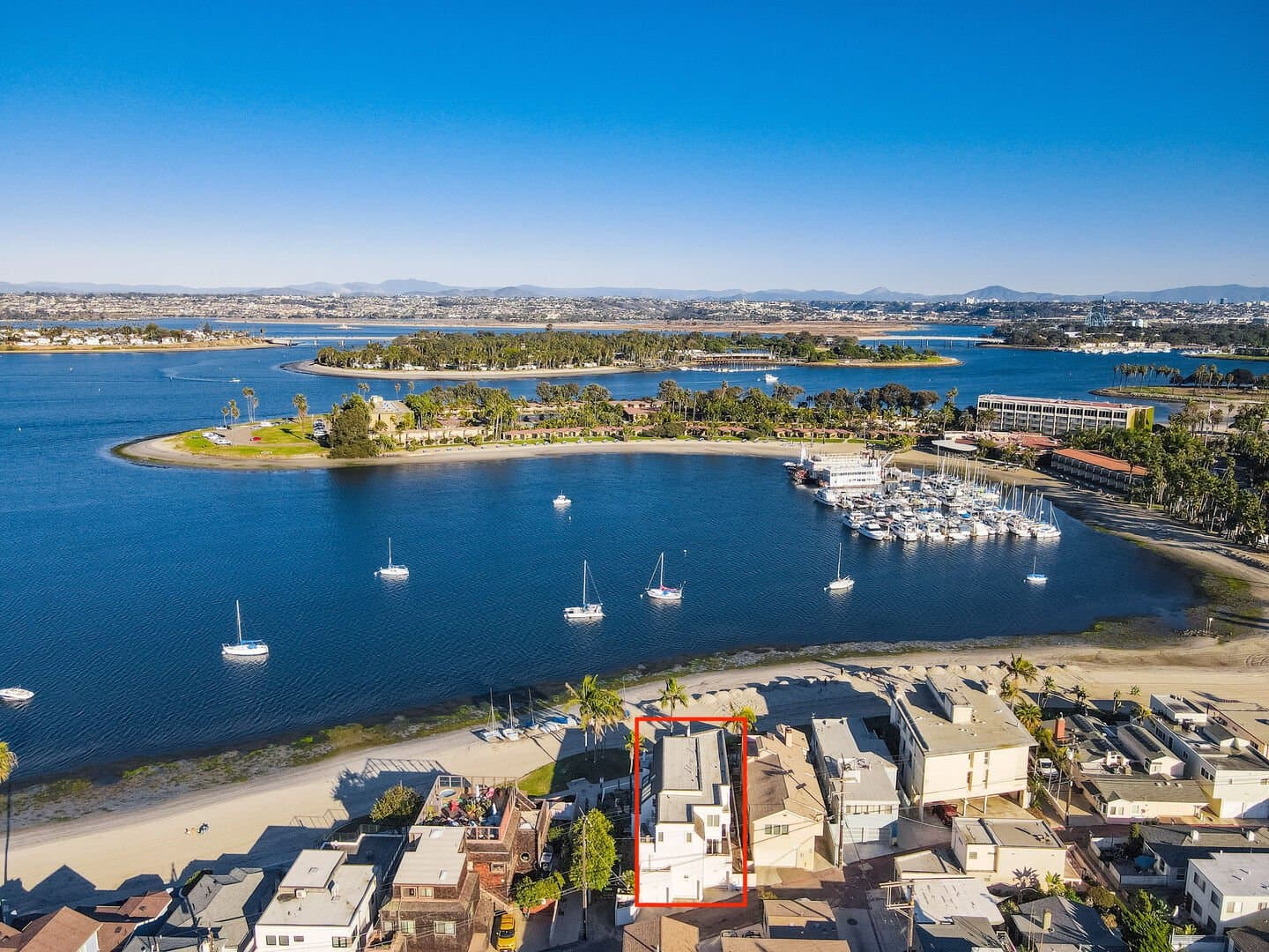 Bayfront Gem House - Image 32