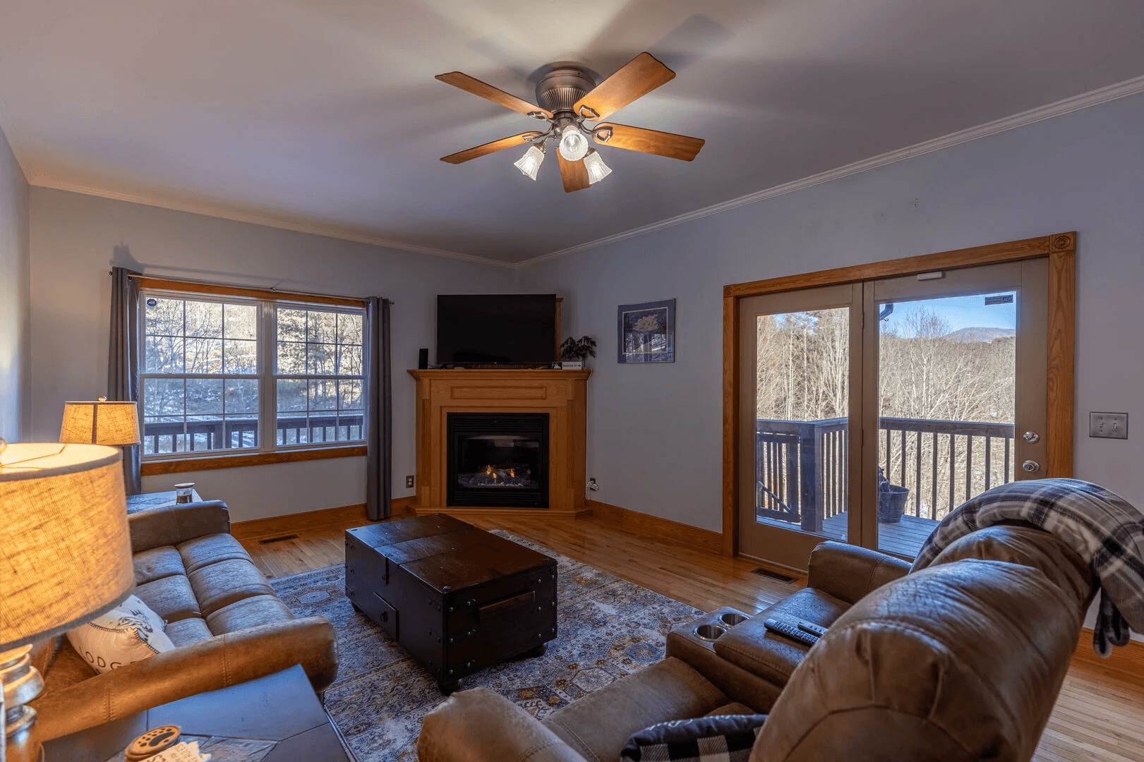 Lazy Bear Inn - Image 2