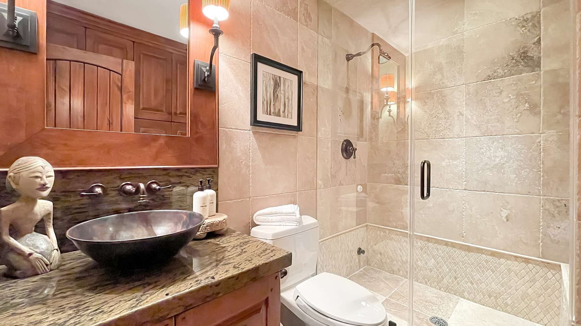 Whispering Waters Chalet - Image 16