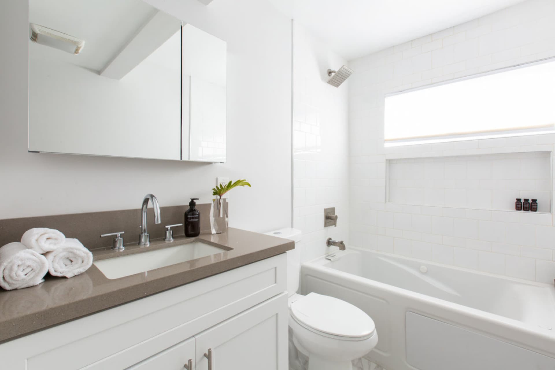 Hamilton I & II - Image 23