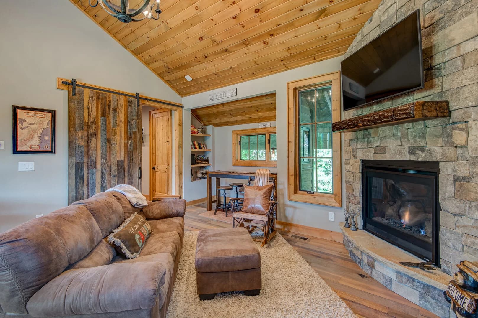 Banner View - Image 7