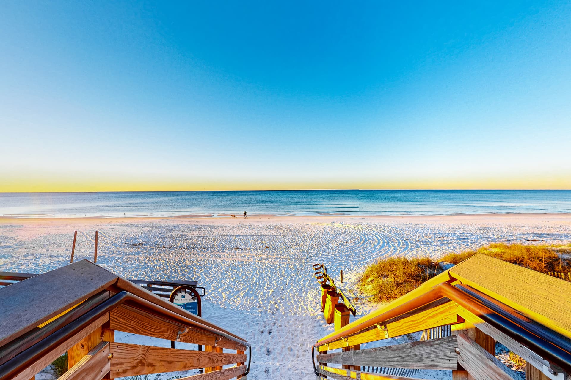 Porches N' Paradise House - Image 44