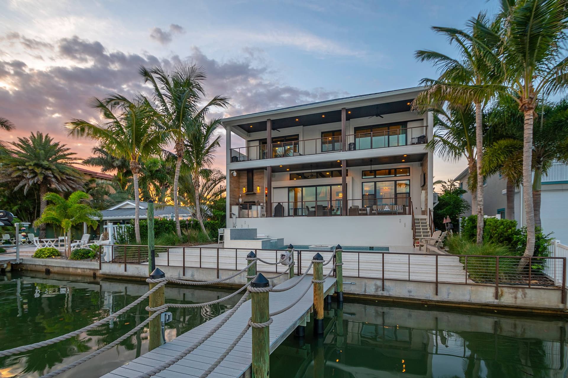 Bayside Paradise Mansion - Image 82