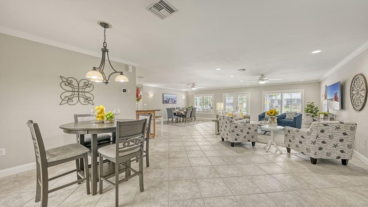 Blu Sky Home - Image 10