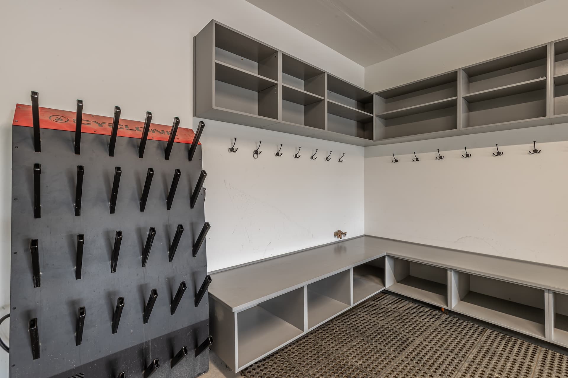 Beaverhead Condo #301 - Image 38