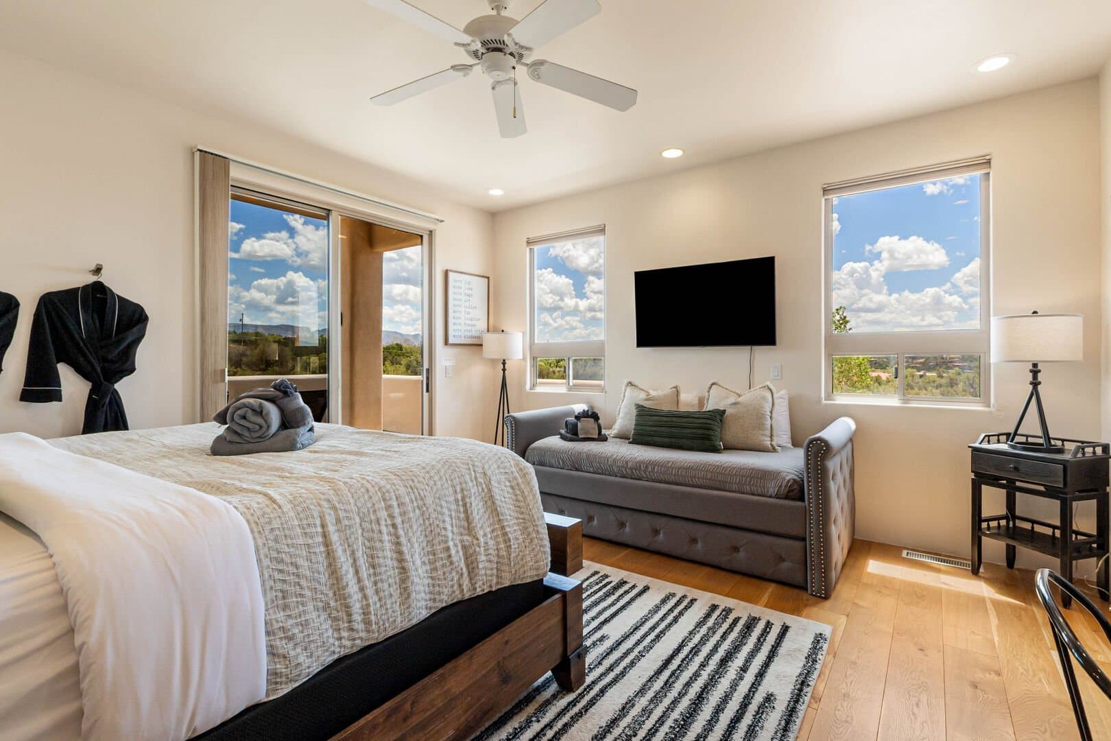 West Chateau - Image 66