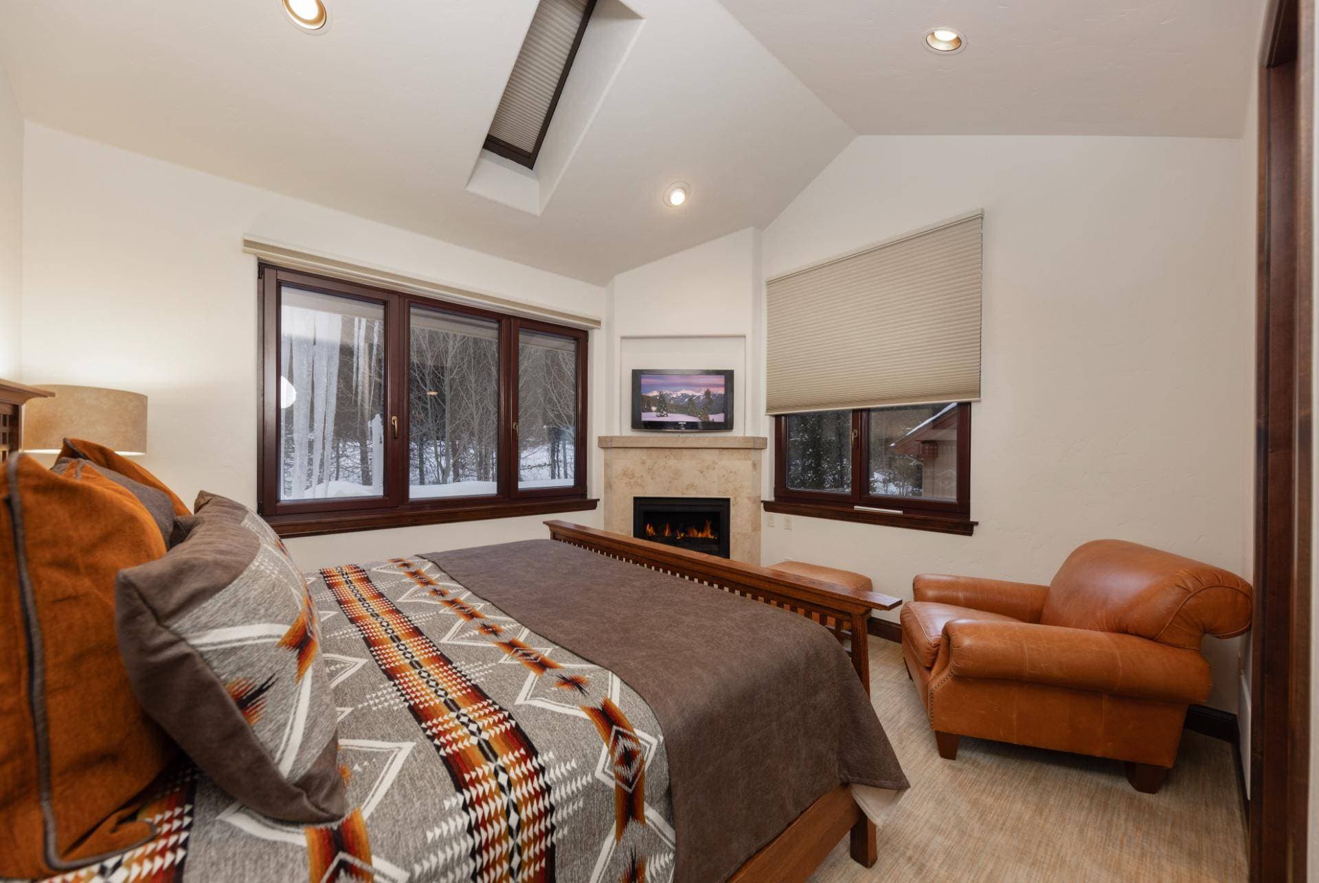 Bee Line Escape - Image 20