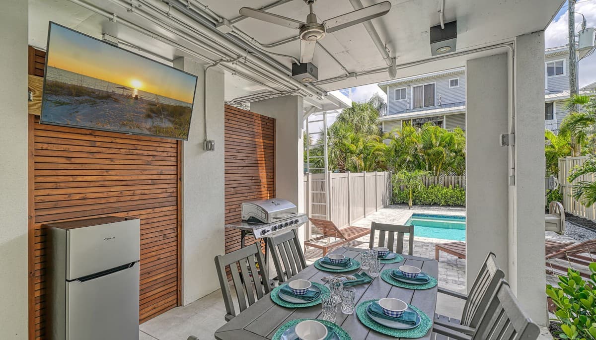 Silver Shore Home - Image 4